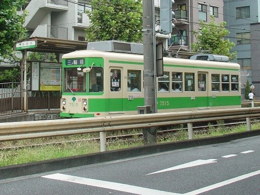 面影橋（早稲田方面）と列車