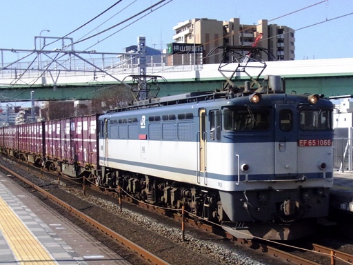 EF65-1066(鶴舞駅)