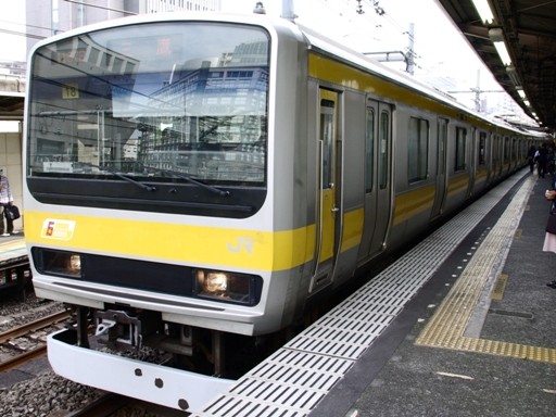 E231系各駅列車(代々木駅)