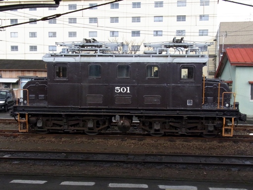 ED501(比奈駅)