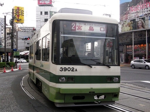 3902(広島駅)