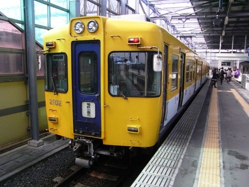 2102(電鉄出雲市駅)