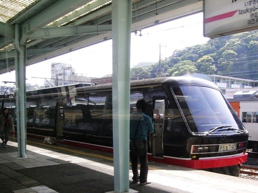 2100系黒船電車(伊豆急下田駅)