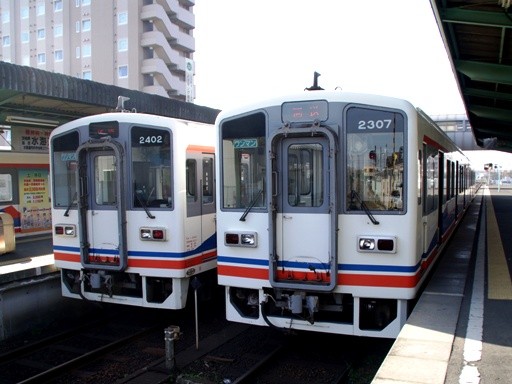 2402/2307(水海道駅)