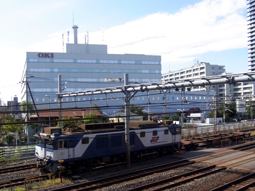 機関車 EF64-1021 (蕨駅-西川口駅 2010-10-27)
