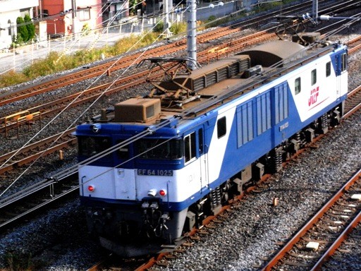 機関車 EF64-1025 (蕨駅-西川口駅 2009-11-26)