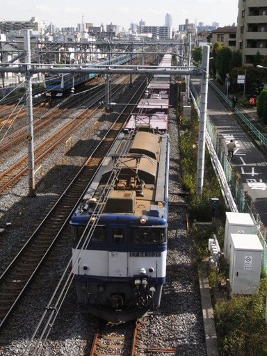 機関車 EF64-1038 (蕨駅-西川口駅 2009-11-18)
