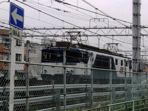 機関車 EF64-1042 (蕨駅-西川口駅 2009-6-10)
