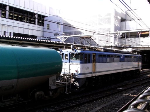機関車 EF65-1037 (大宮駅 2008-1-26)