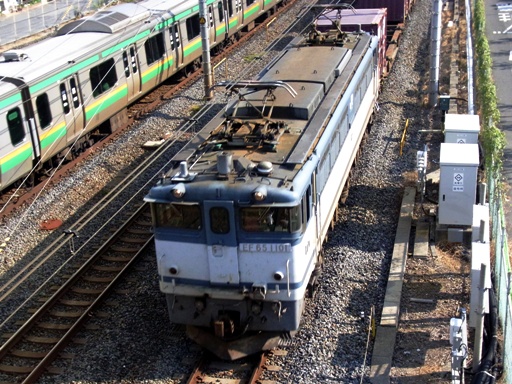 機関車 EF65-1101 (蕨駅-西川口駅 2010-11-9)