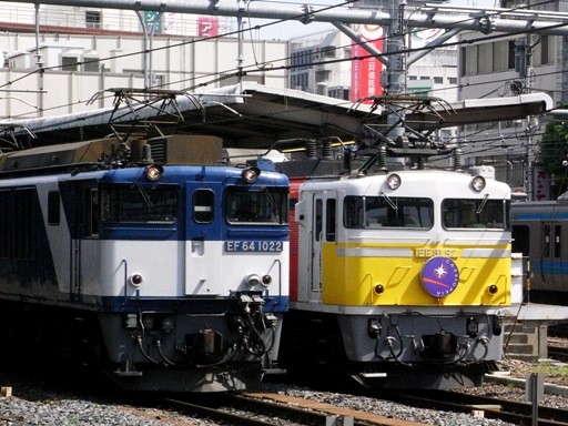 EF81-92 カシオペア/EF64-1022(大宮駅 2009-6-2)