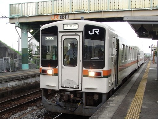 キハ11(徳和駅)
