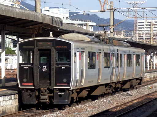 817系(長崎駅)