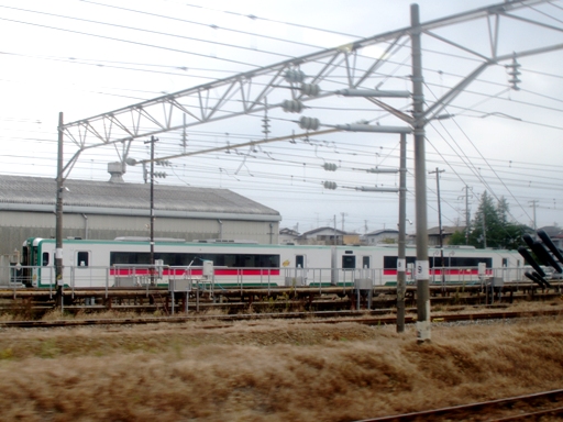 キハ111-200(小牛田駅)