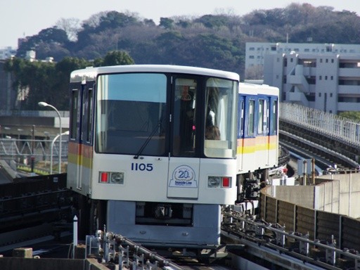 1000形1105(新杉田駅)