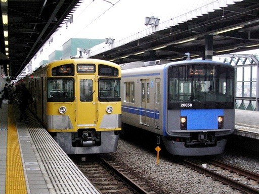 列車2(練馬駅)