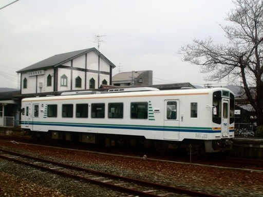 TH2100型(新所原駅)