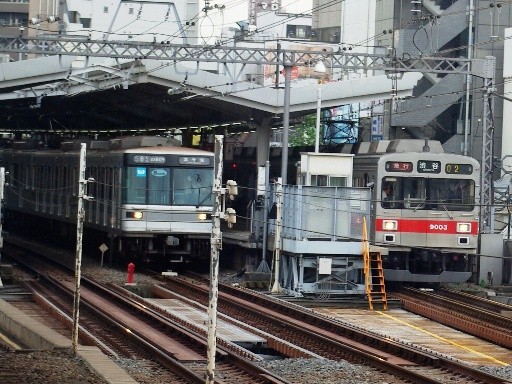 809/9003(中目黒駅)